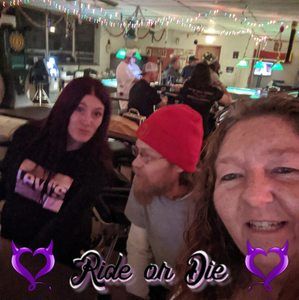 Meet your Posher, Lorie